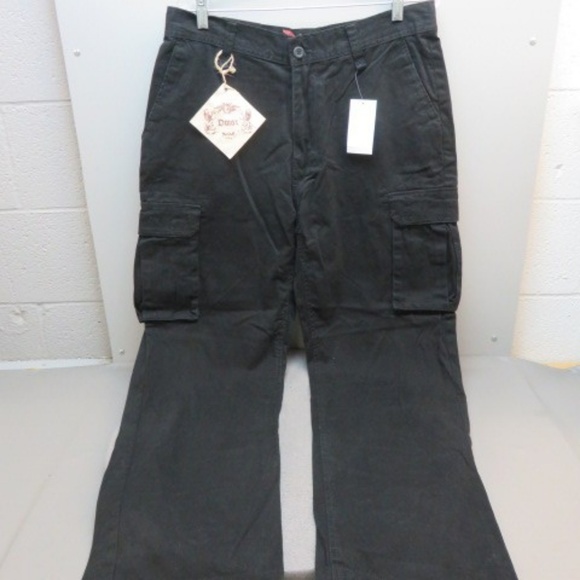 Men's Black Jeans from Dmax Jeans Co. 36W x 32L - Picture 1 of 4